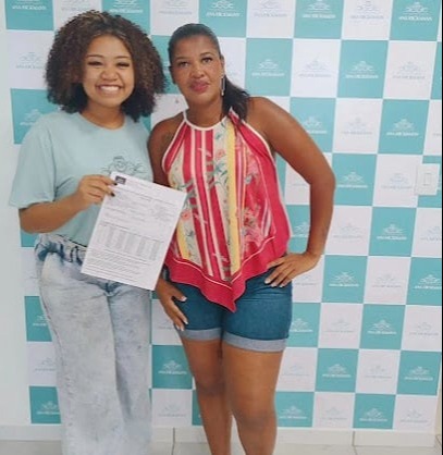 Cursos profissionalizantes de maquiagem, barbeiro, cabeleireiro, manicure, extensão de cílios, design de sobrancelhas, alongamento de unhas, unhas decoradas, micropigmentação curso de tranças. Carapicuíba São Paulo